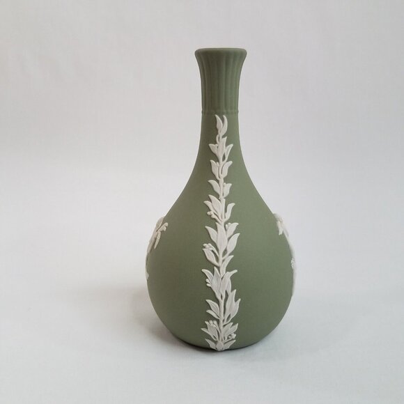Wedgwood Jasperware Sage Green Bud Vase READ Trinket Dish Cherubs Greek Mytholog - Picture 4 of 16